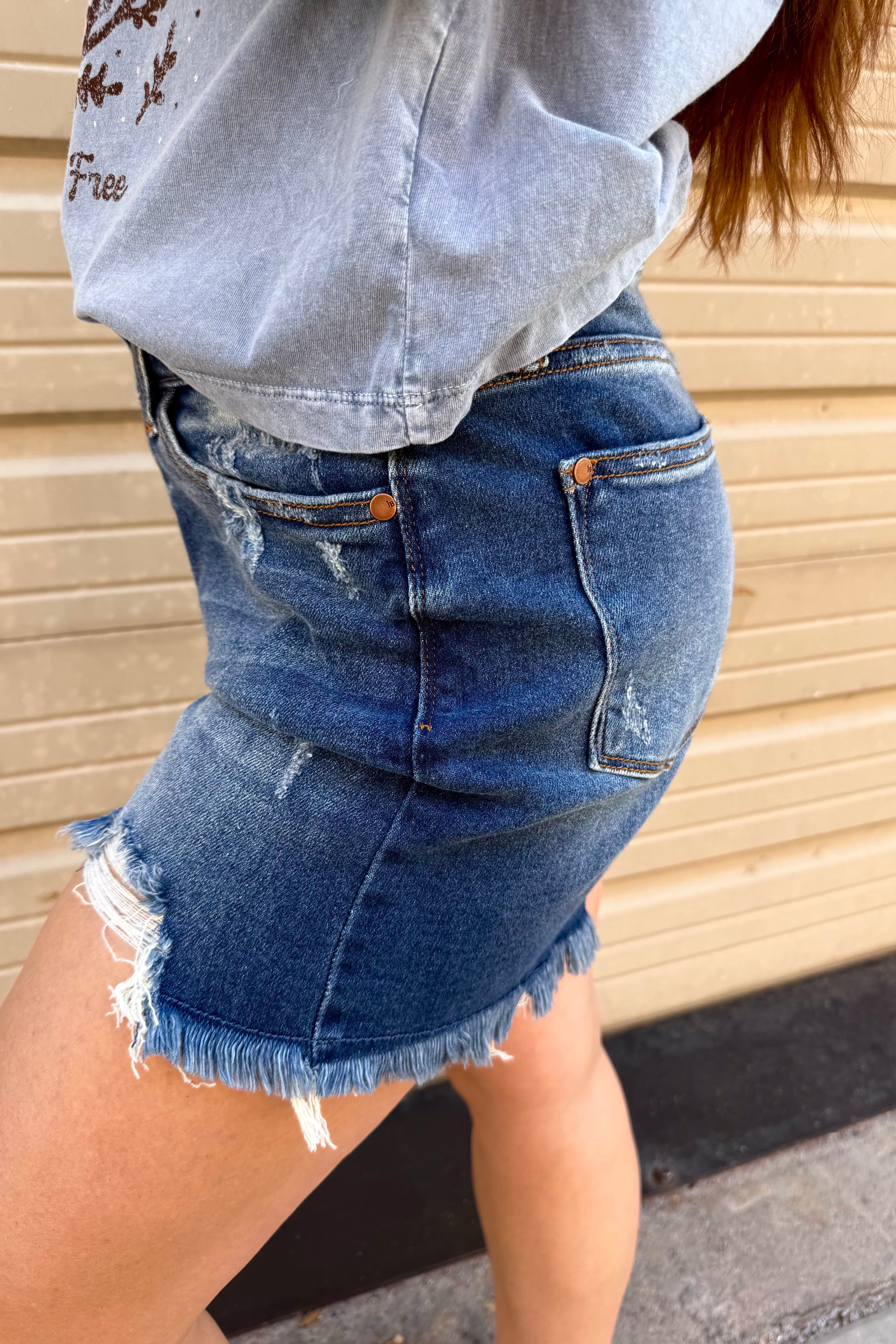 JUDY BLUE Two Button Dad Shorts side
