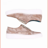 Ariza in Tan Epica | Roan by Bed|Stü