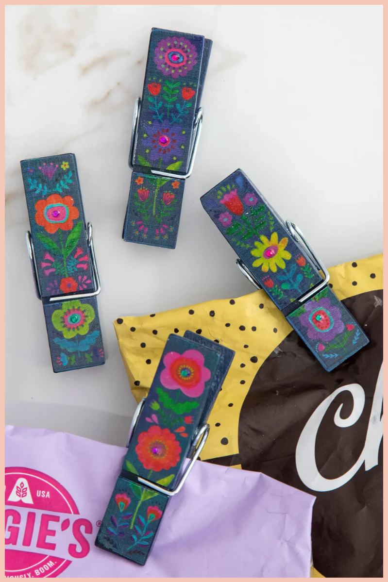 Happy Clips, Set of 4 | NATURAL LIFE | Folk Flower