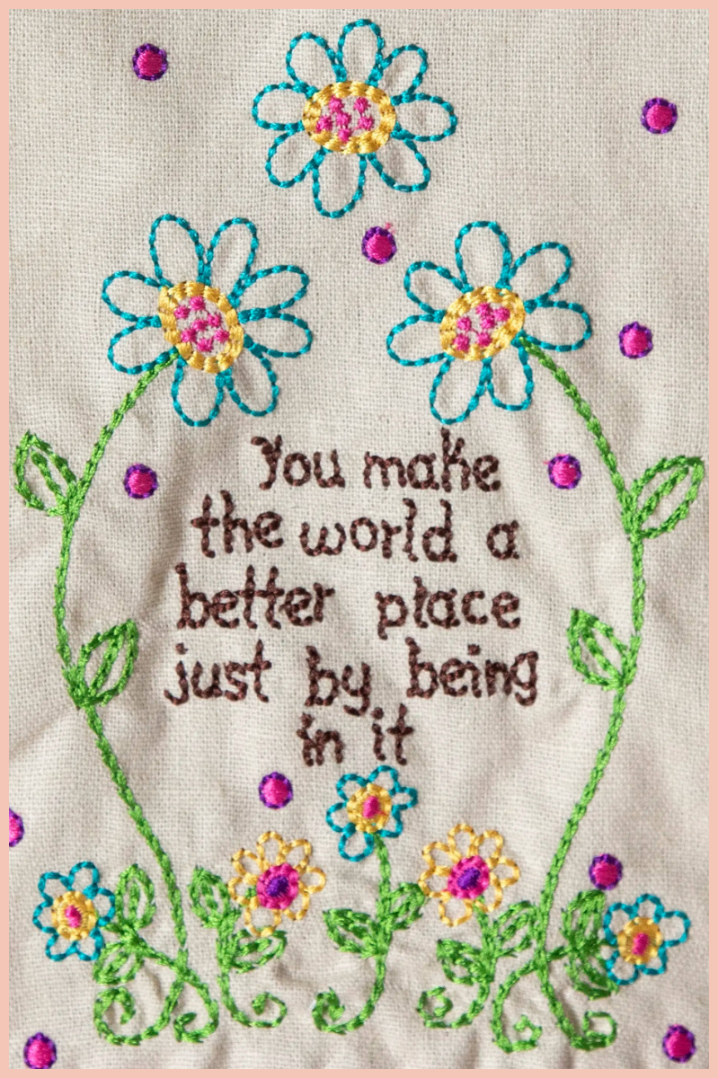 Linen Embroidered Hand Towel | NATURAL LIFE
