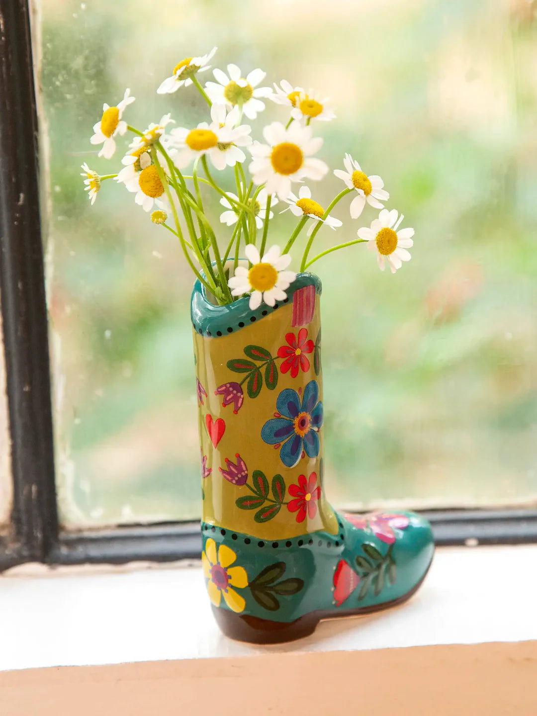 Cutest Little Bud Vase | Natural Life | Boot