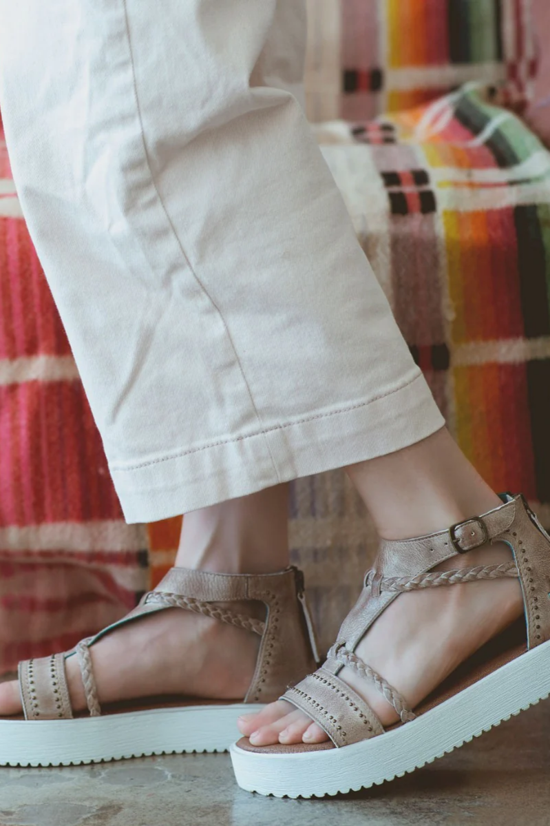 Posey II Sandal in Oats | Roan by Bed|Stü
