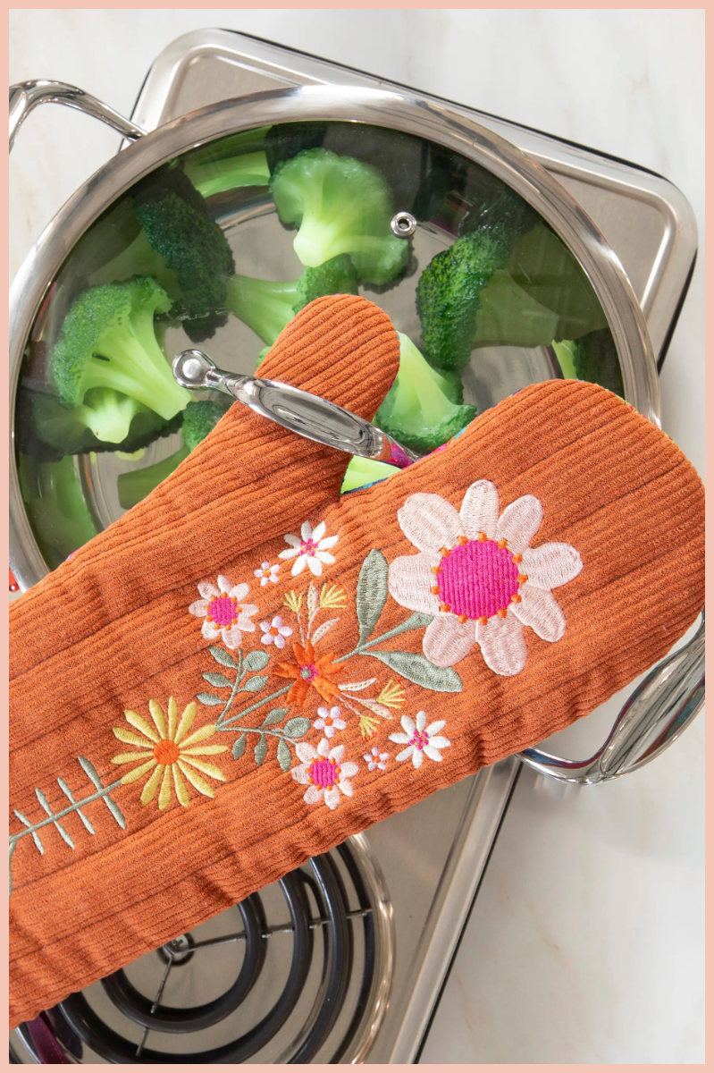 Bake Happy Oven Mitts | Natural Life