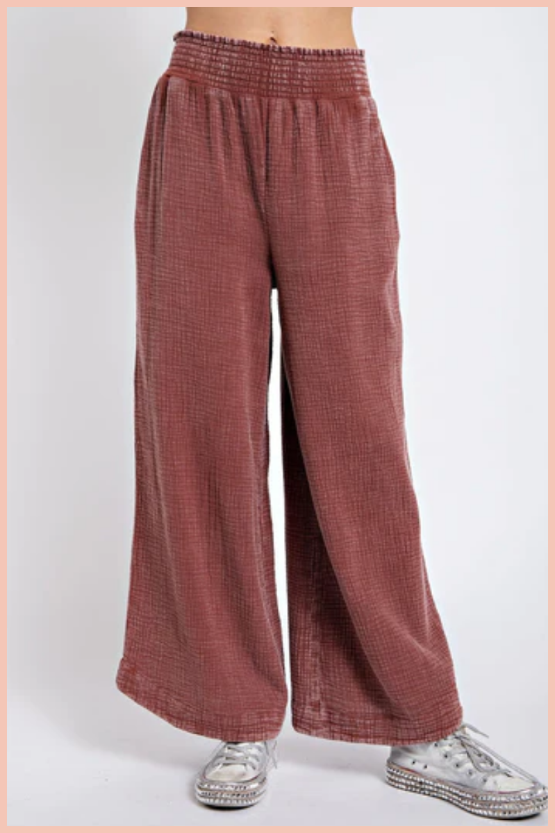 SMOCKED MINERAL WASHED BOTTOMS | RED BEAN