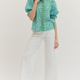 Leopard Print Ruffle Collar Puff Sleeve Top