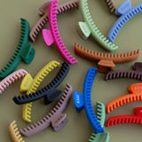 Matte Midi Hold Everything Claw | KAXI