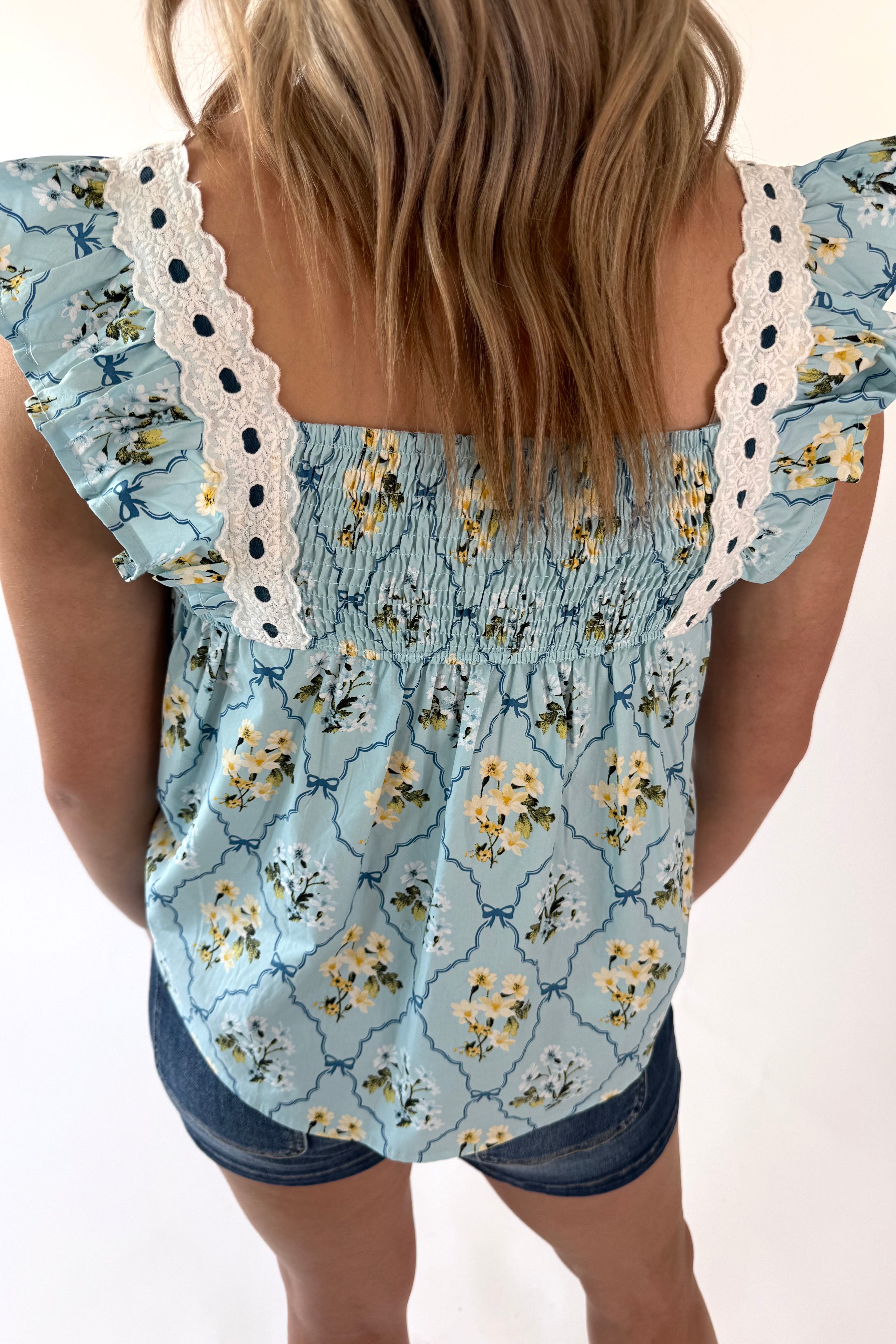 Floral Lace Trim Ruffled Top