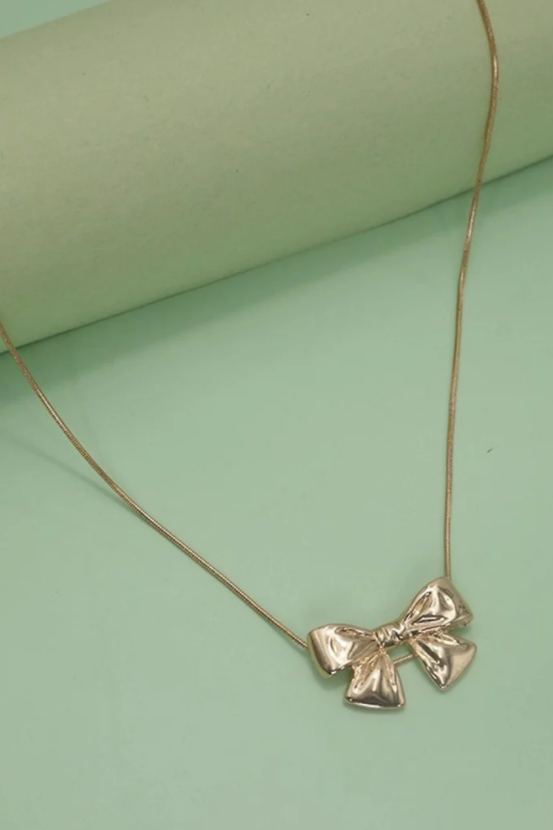 Classic Bow Snake Chain Necklace | Gold