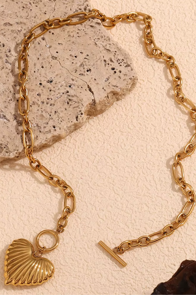 Buckle Heart Pendant Necklace