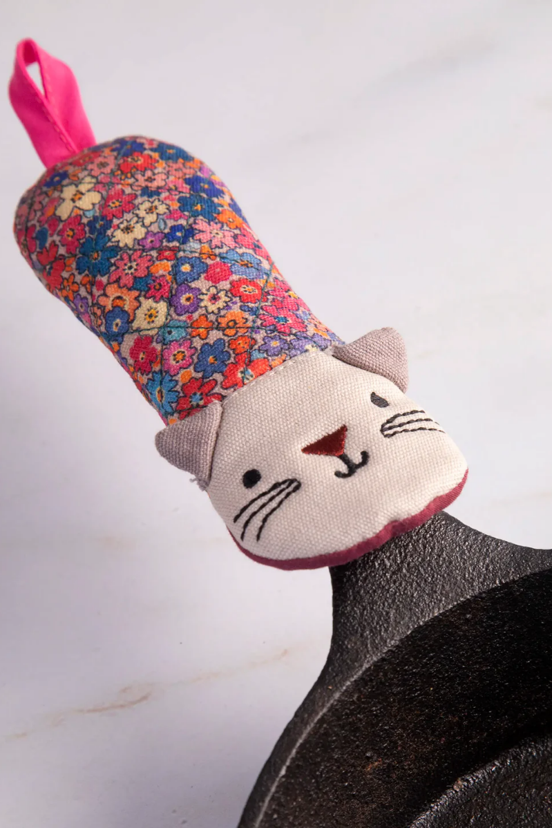 Skillet Handle Holder, Cat | Natural Life