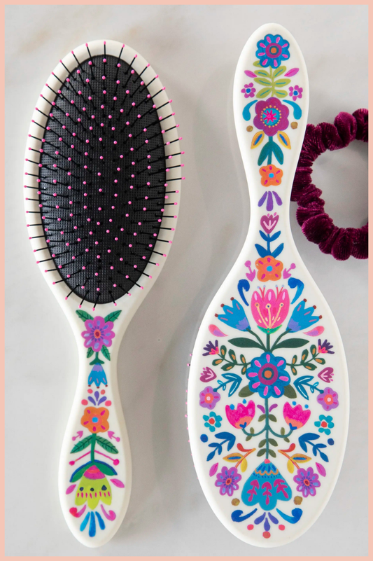 Wet + Dry Detangling Hairbrush | NATURAL LIFE | Cream