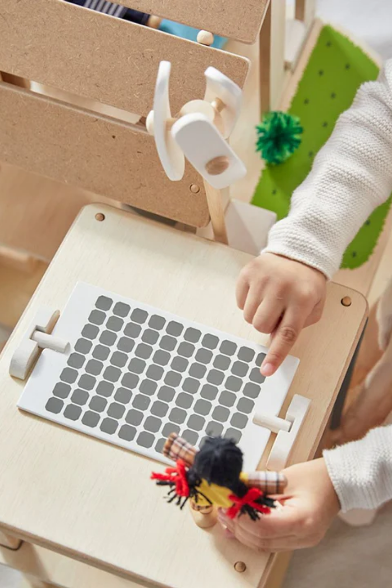 Solar Green Dollhouse + Furniture | Plan Toys