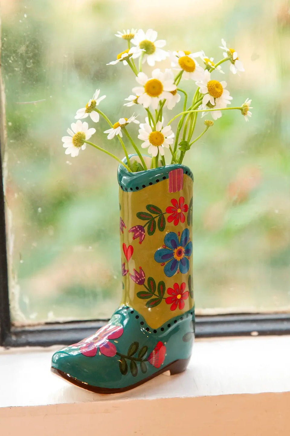 Cutest Little Bud Vase | Natural Life | Boot