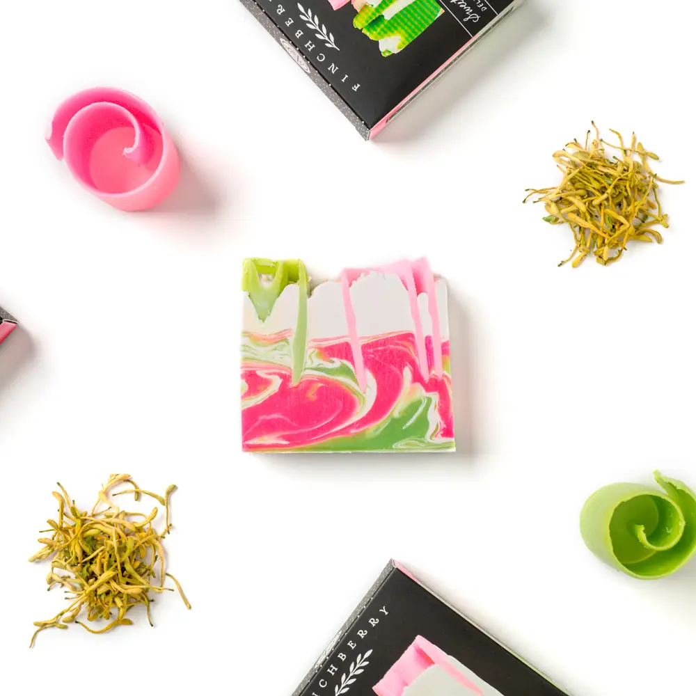 SWEETLY SOUTHERN BOXED SOAP | DELICATE HONEYSUCKLE